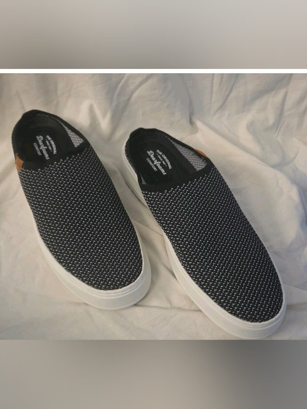 Slip-On Knit Breathable Upper Women’s 8.5 Dearfoam Comfort Sneakers Black White
